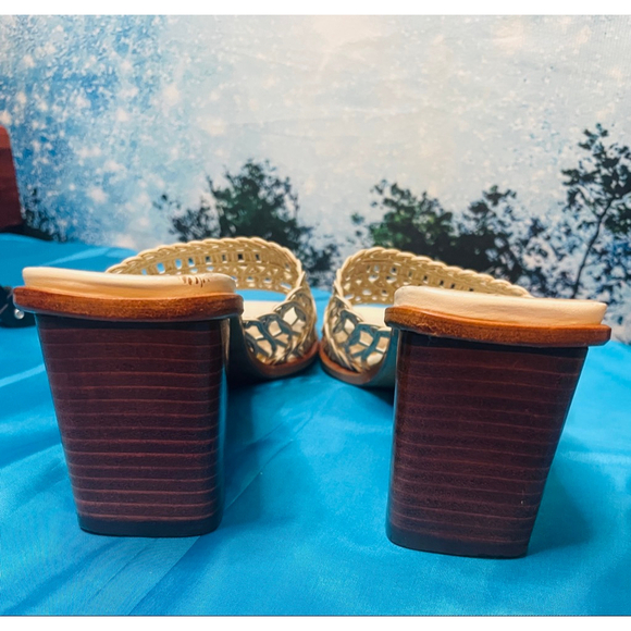 Salvatore Ferragamo Woven Leather Mules Beige/Brown women’s Size 7 - Picture 5 of 11